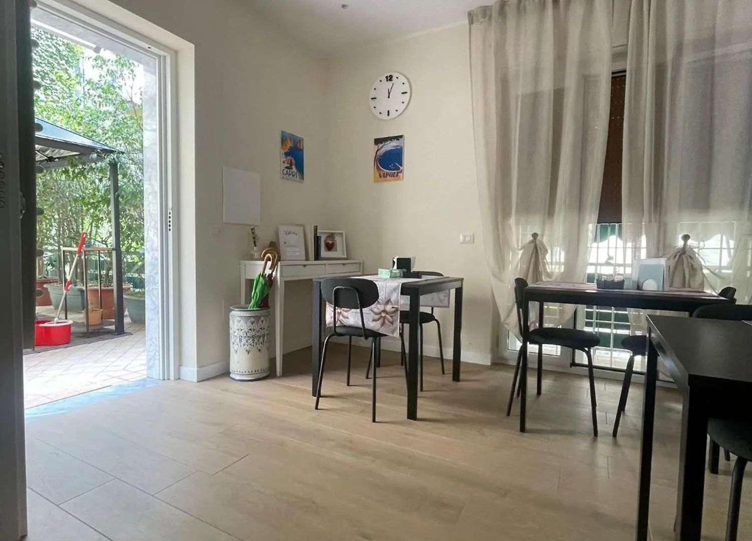 ホテル La Casa Di Ily ナポリ 0*,  イタリア